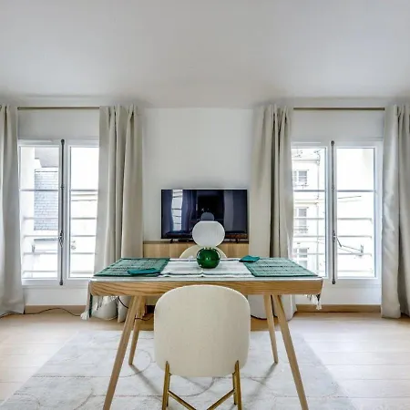 Sur Un Nuage - Calme & Renove - Odeon Apartment *