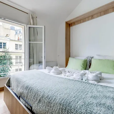 Sur Un Nuage - Calme & Renove - Odeon Apartment Paris